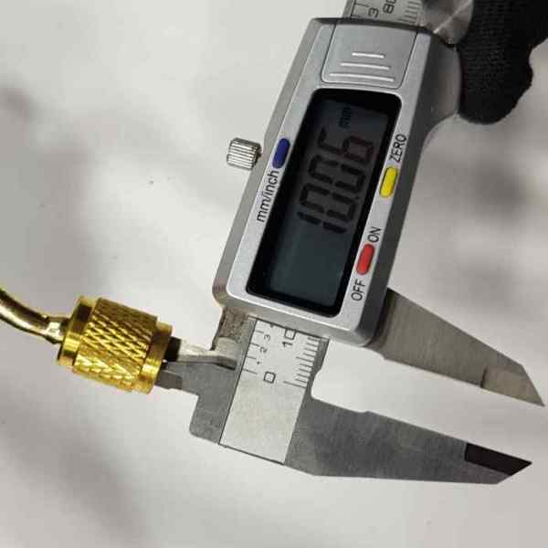 Шланг заправочный  (комплект 3шт) 120см (R-410) с вентилем, 800-4000Psi
