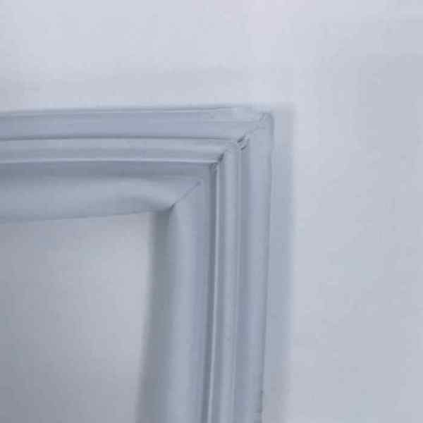 Уплотнитель Атлант м/к 1702/1707 (769748901504) в паз. Размеры в*ш 705х560