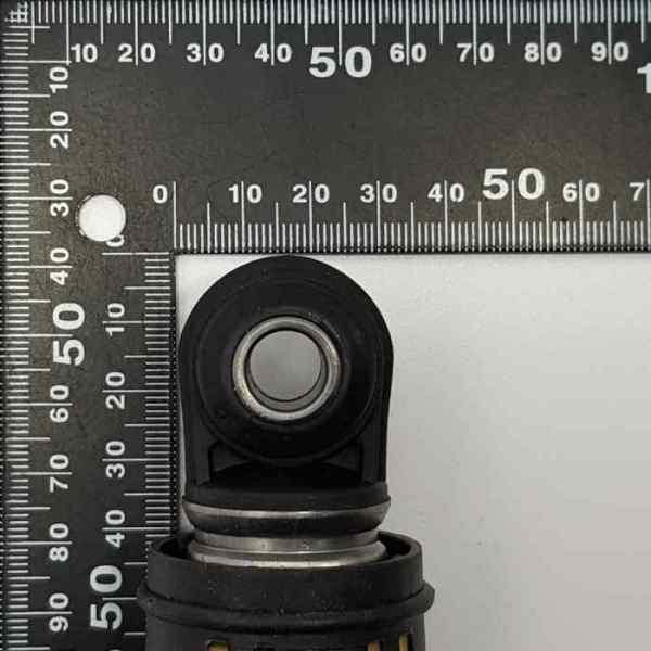 Амортизатор стиральной машины Ariston 050560 (C00068466, C00030340, 113800478) короткий 100N