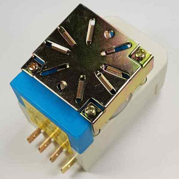 Таймер электромеханический TD-20 С (6ч40м/5м50с)