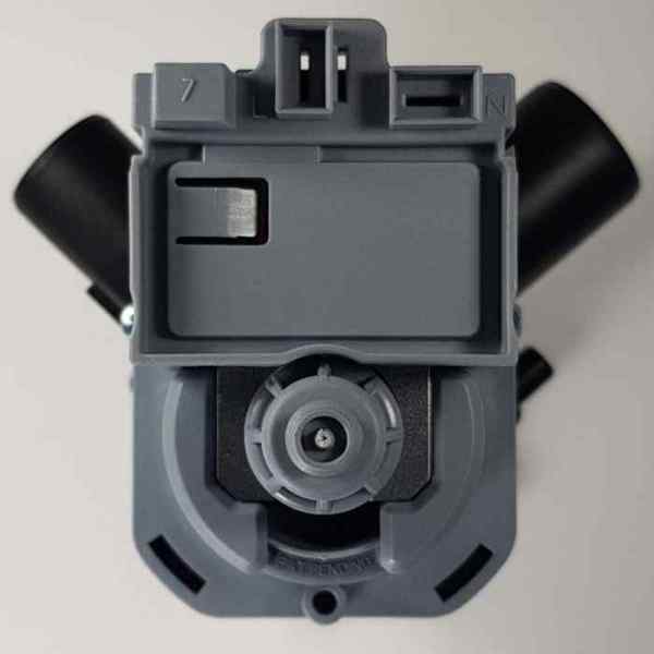 Насос сливной Bosch (Askoll) 30-40Вт (3 защелки, с улиткой, клемма-фишка вместе спереди, отверстие под клеммы сзади) PMP020BO, 00141874, 00142370